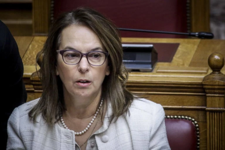 Μαθηματικά… Παπανάτσιου: Το 80 – 85% των πολιτών πληρώνουν λιγότερους φόρους